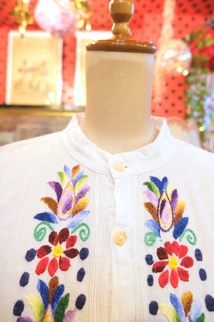 ヨーロッパ古着花柄刺繍レトロヒッピーシャツ | 大阪・阿部野の 