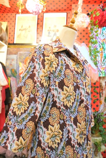 ヨーロッパ古着レトロ花柄ゴブラン織りジャケット | 大阪・阿部野の