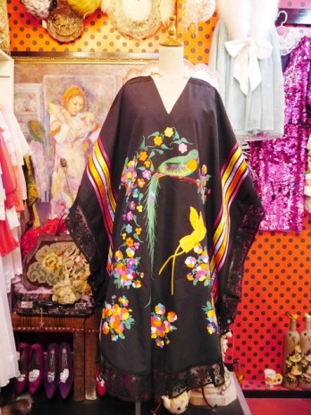 ヨーロッパ古着カラフル刺繍メキシカンポンチョドレス | 大阪・阿部野